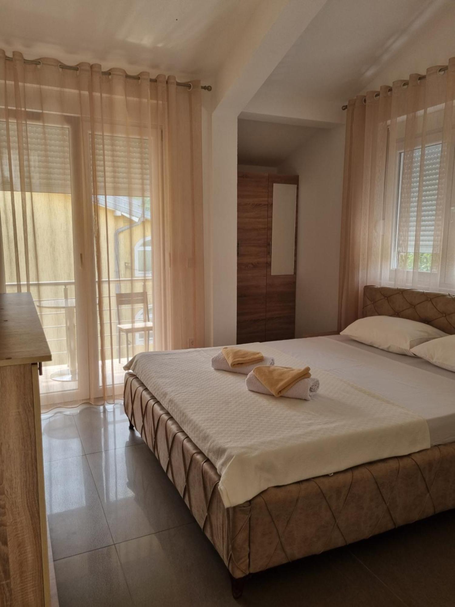 Apartmani Mihailovic ブドヴァ エクステリア 写真